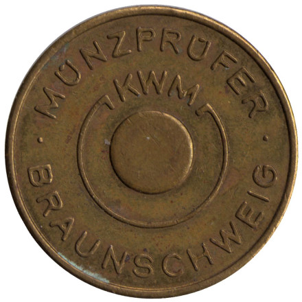 Karl W. Müller KG Münzprüfer KWM Braunschweig. Прачечный жетон. Диаметр 26 мм. Брауншвейг, Германия.